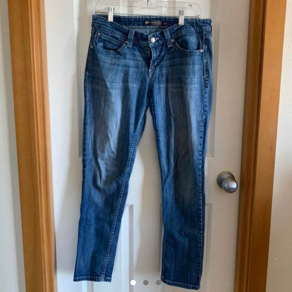 Levi’s Demi Curve Jeans